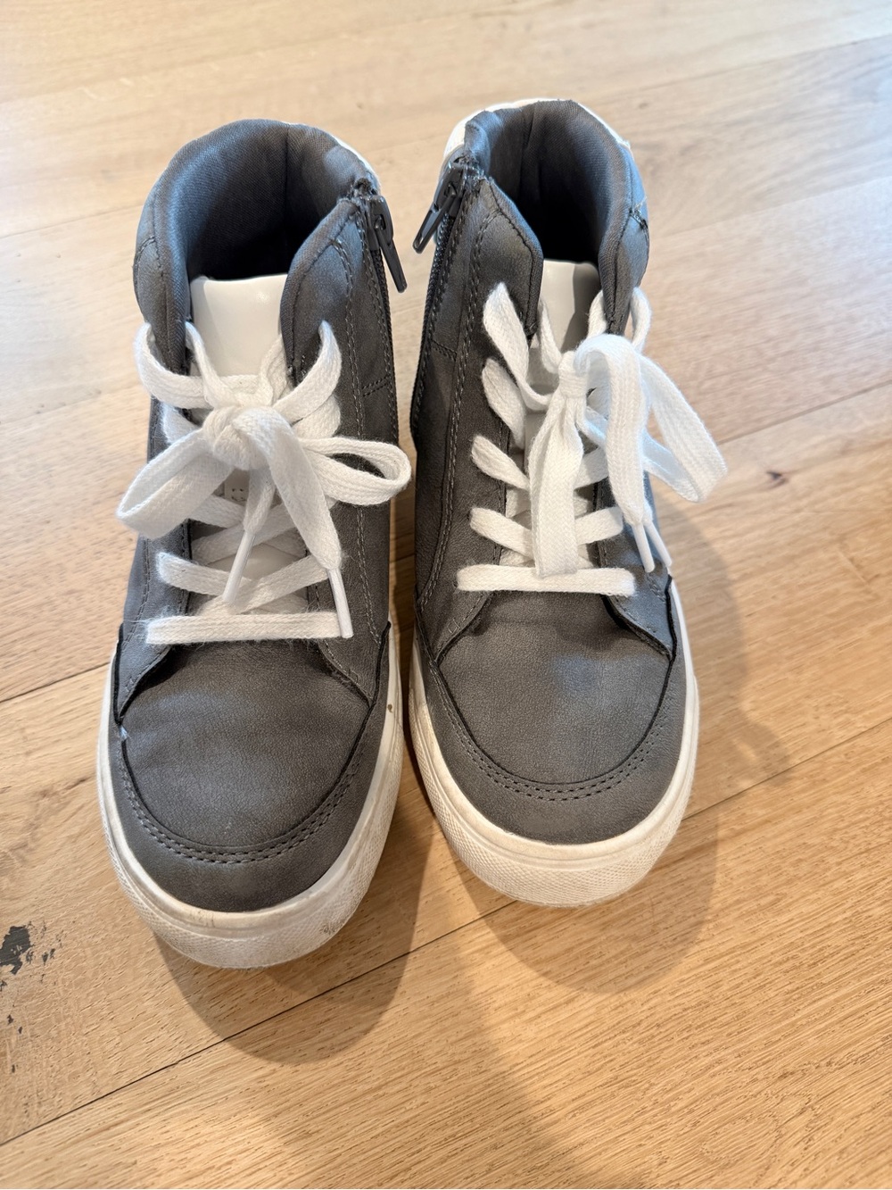 Kenneth Cole Reaction Kids Gray High-Top Sneakers